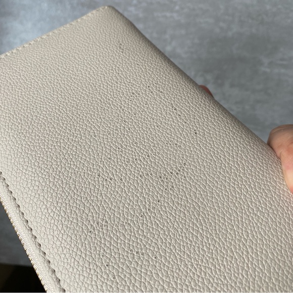A6 wallet Personal Size Compact Zippy cream color - Picture 2 of 6